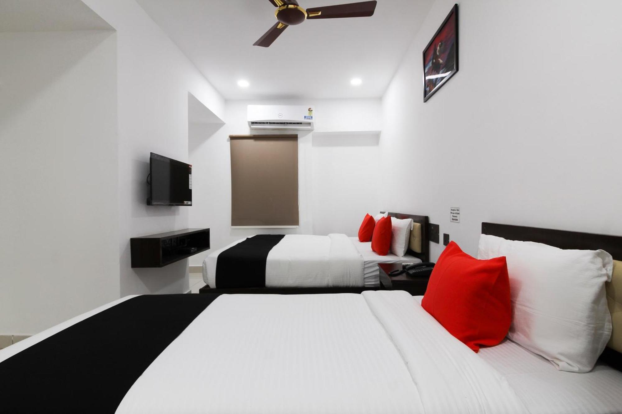 Super Mythri Hotel Near By Ecil, As Rao Nagar, Sainikpuri Maula Ali Exterior foto